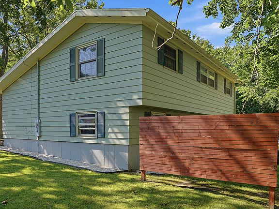 5th image of 1104 Elm Pl