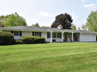 5569 S 116th St, Hales Corners, WI 53130