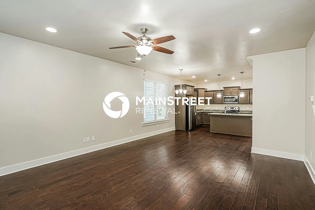Living Room - 1035 Saddlestone Dr