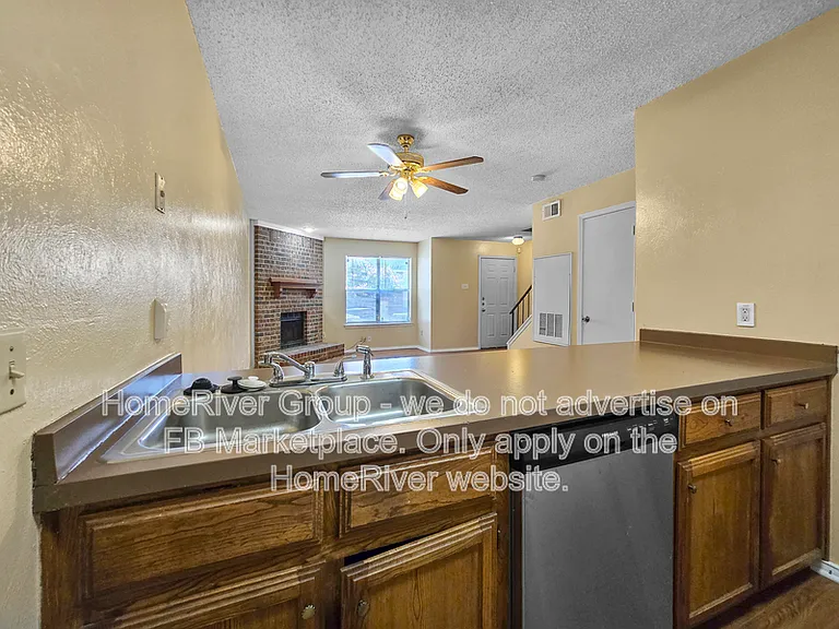147 Country Bend Dr — Photo 8