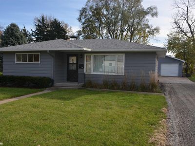 612 A Ave E, Albia, IA, 52531