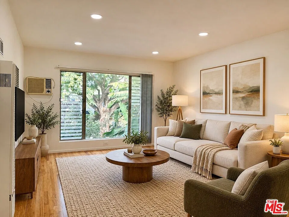 1 bed, 1.0 bath, $1,975 — Photo 2