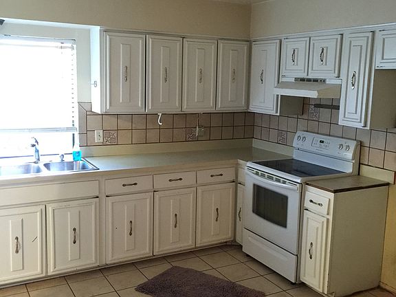 5th image of 2217 Richwood Dr