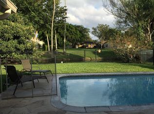375 NW 87th Ter, Coral Springs, FL 33071