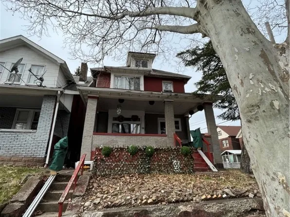 108 Library Pl, Duquesne, PA 15110