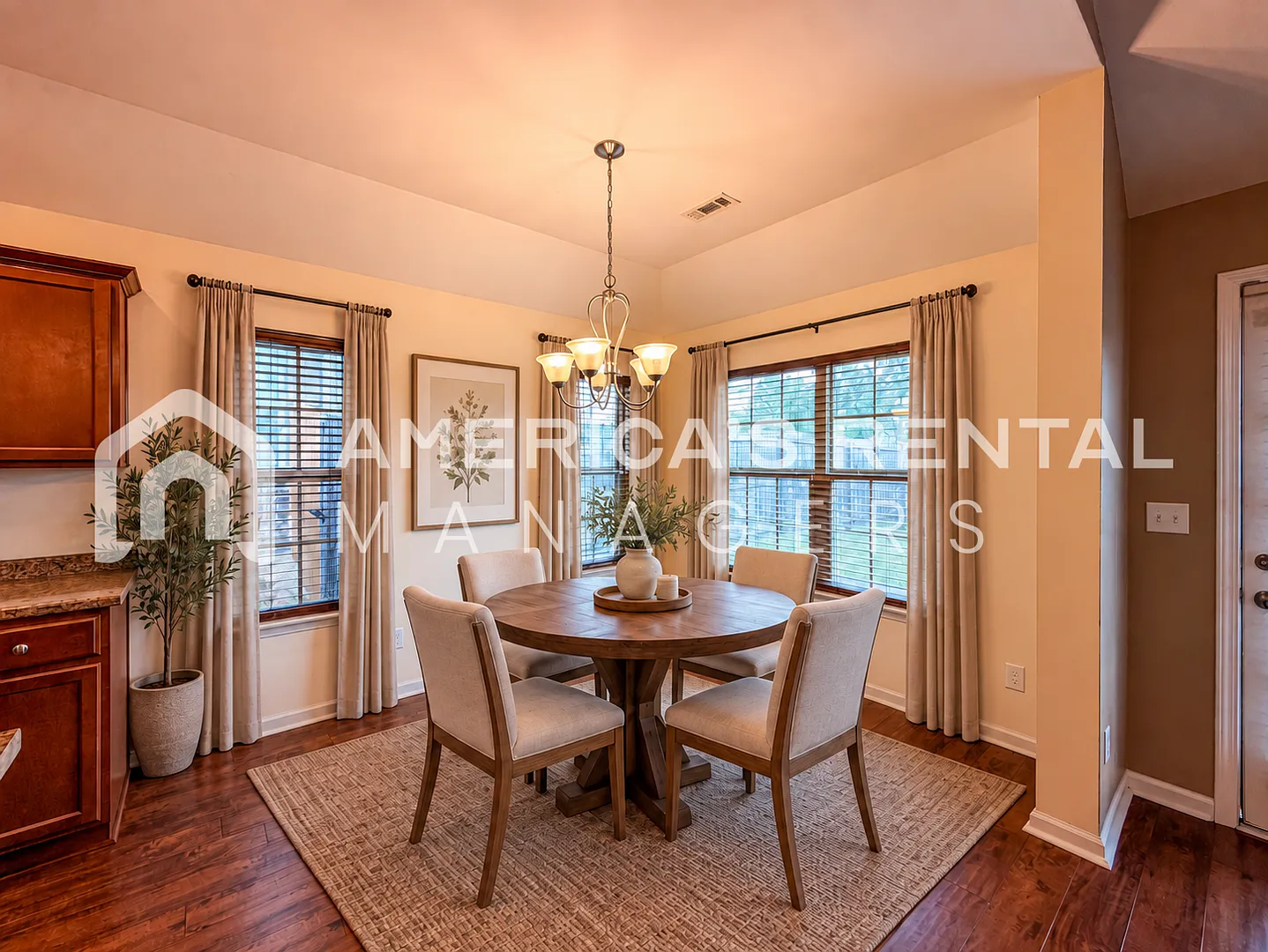Fultondale Charm, Birmingham Convenience — Photo 3