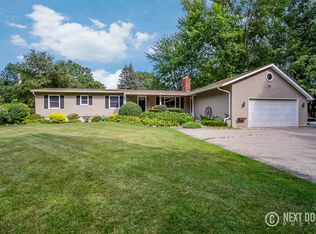 528 Argentine Rd, Howell, MI 48843