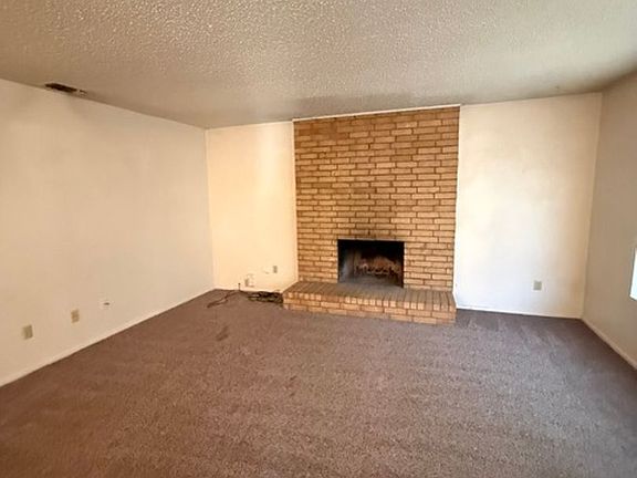 2nd image of 975 Minter Ln