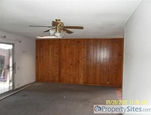 2nd image of 850 Dahlia Ct