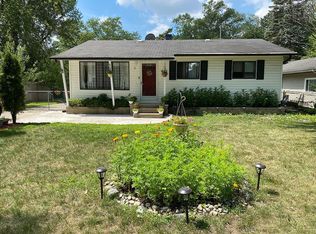 3038 Melvin Ave, Rochester Hills, MI 48307