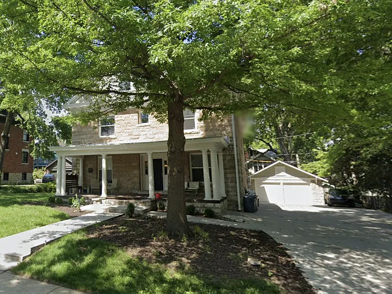 3726 Washington | Charming Updated Apartment — Photo 22