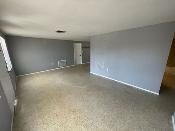 4th image of 1037 Prescott Ln