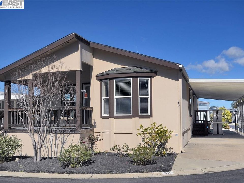 1st image of 3263 Vineyard Ave Space 90