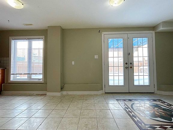 3rd image of 76 Mynden Way