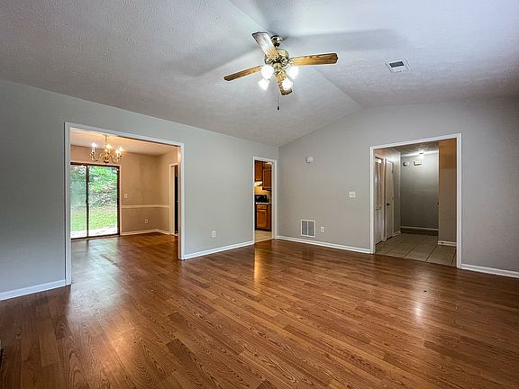 4th image of 2217 Lowtrail Ct