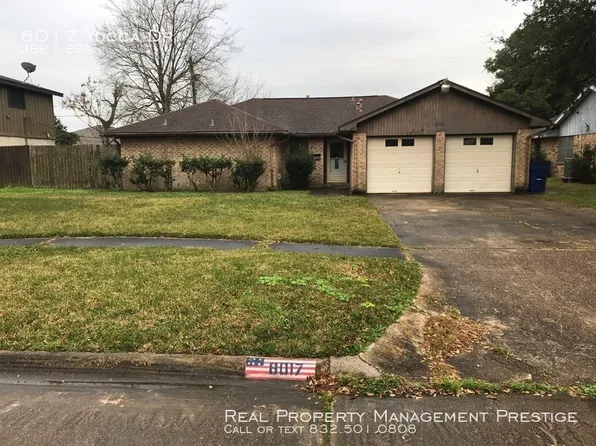8017 Yucca Dr, Texas City, TX 77591