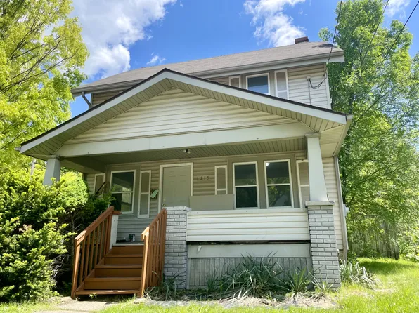 1215 Pondview Ave, Akron, OH 44305