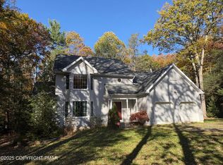 2532 Holly Ln, Kunkletown, PA 18058