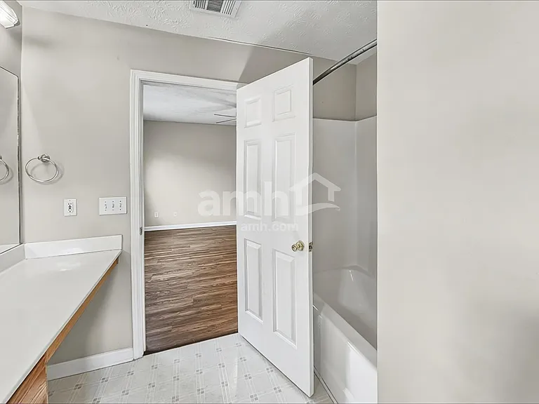 1244 W Oaks Way — Photo 12
