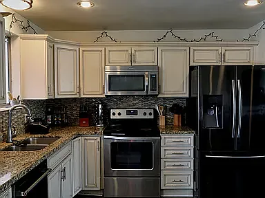 5 bed, 1848 sqft, $2,550 — Photo 2