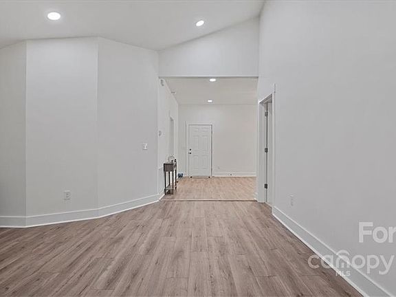 5th image of 282 Crowell Dr NW