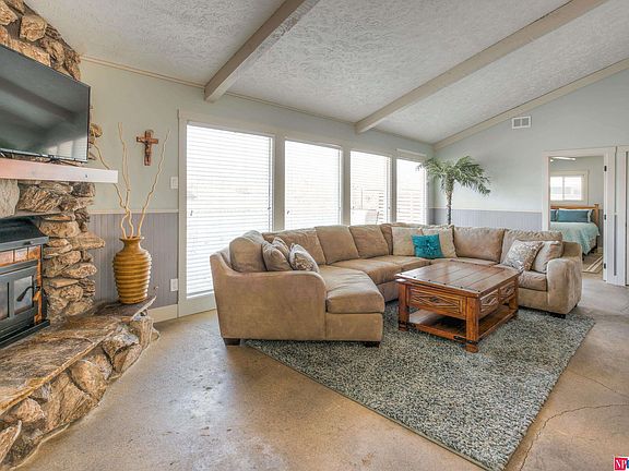 2nd image of 1136 Platte Shore Dr