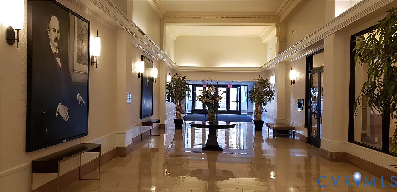 1 bed, 1.0 bath, 685 sqft, $1,550 — Photo 2