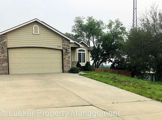 314 Irish Dr, Chapman, KS 67431