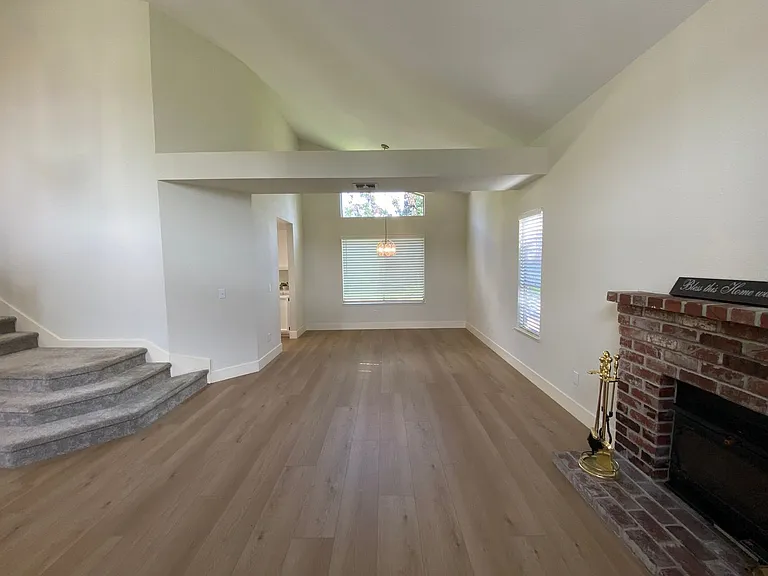 8524 Oak Harbour Ct — Photo 4