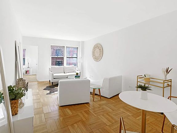 2nd image of 135 Willow St APT 305
