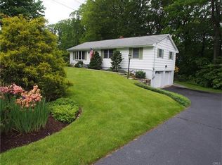 17 Old Sawmill Rd, Trumbull, CT 06611