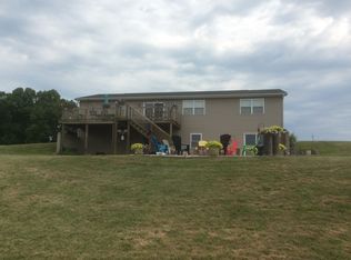 7520 N Summum Rd, Ipava, IL 61441