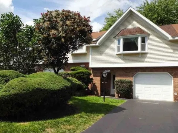 4014 Chaucer Place, Slingerlands, NY 12159