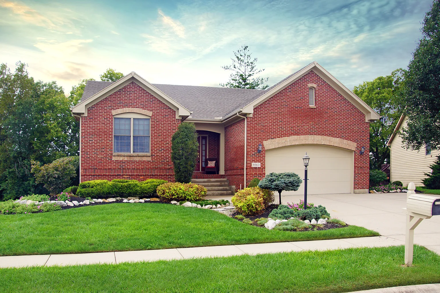 9562 Country Path Trl photo 1