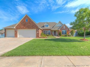 1614 W Vicksburg Pl, Broken Arrow, OK 74011