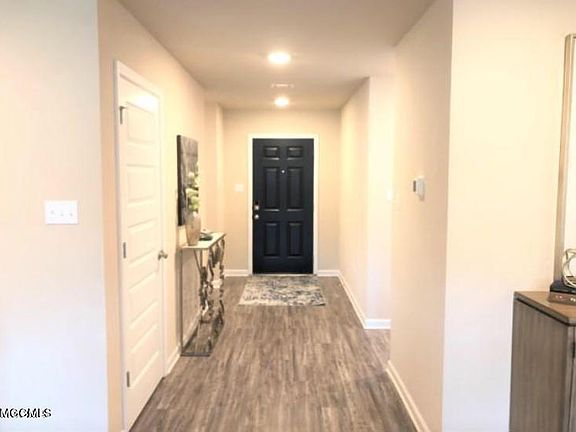 2nd image of 18587 Elkwood Dr