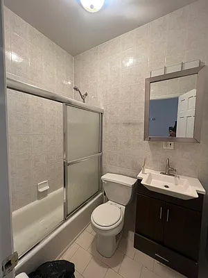 Rented by Standard Living Realty Inc | media 14