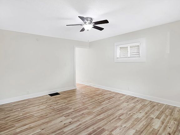 3rd image of 3620 E New York St