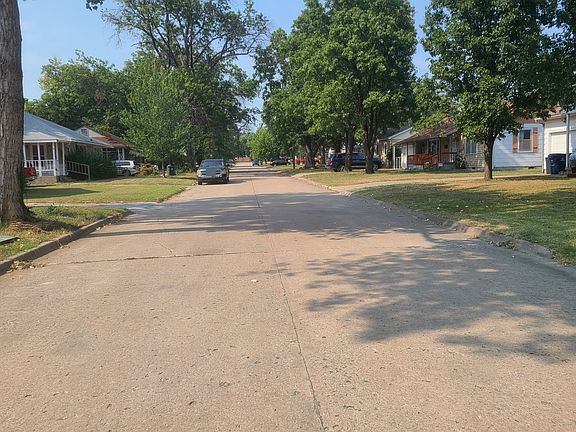 4th image of 1622 Irving St
