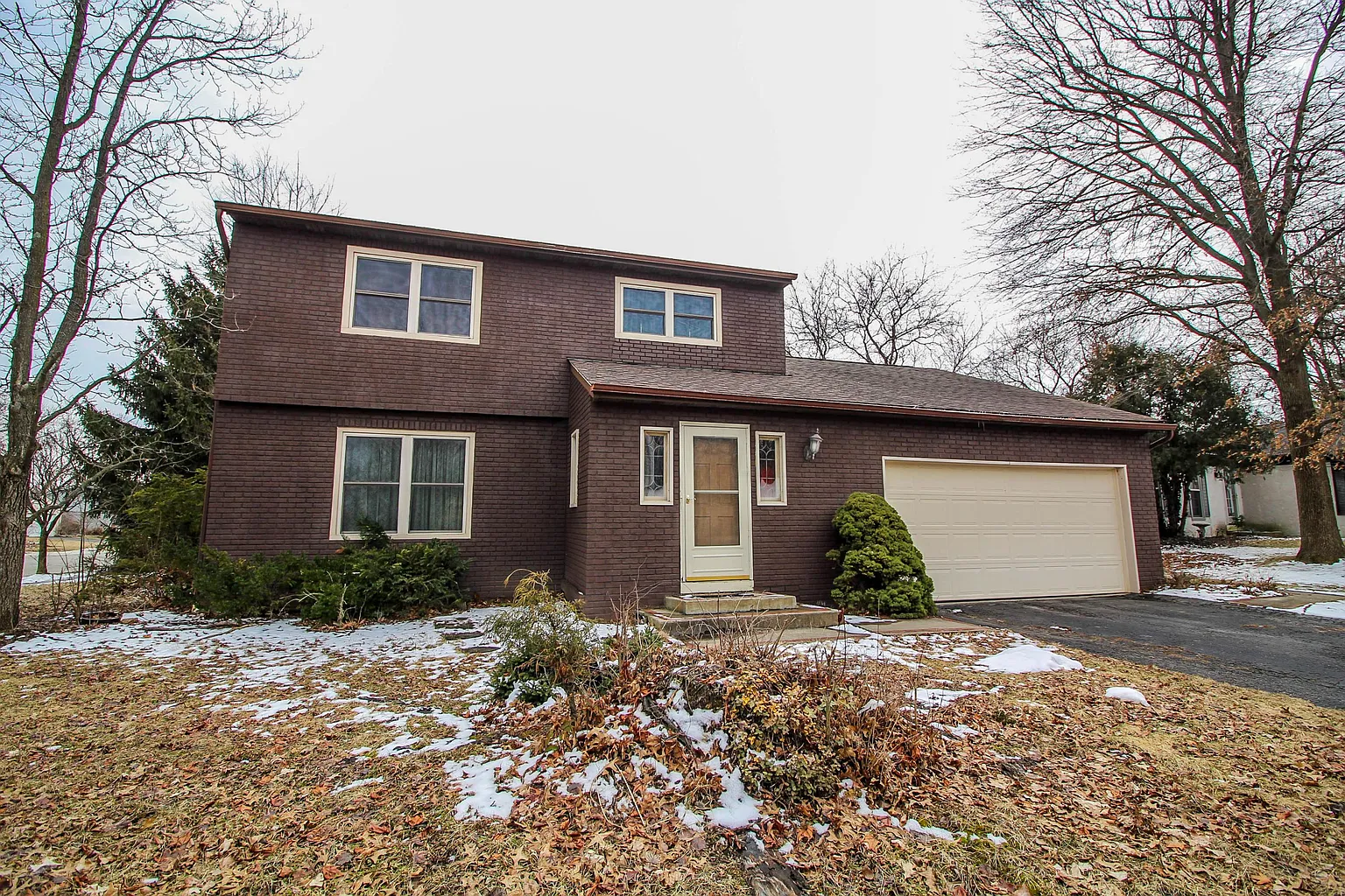 121 Leawood Dr photo 1