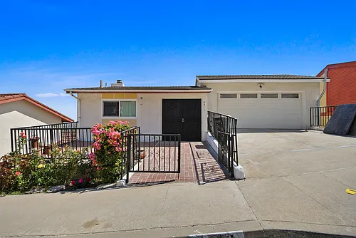 4217 Mesa St Photo 1