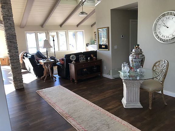 4th image of 23659 Woodhaven Pl