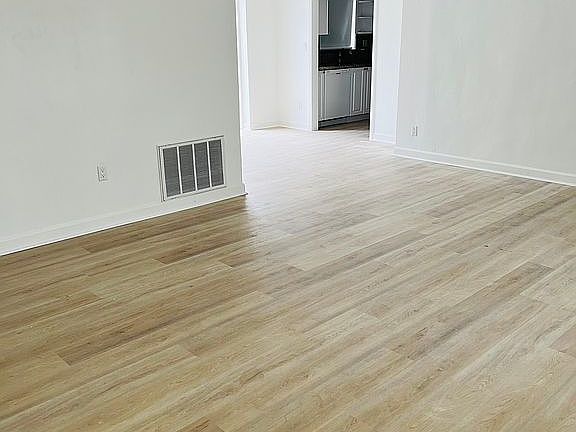 2nd image of 355 Malaga Ave