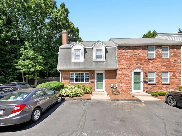 13 Meyer Ter #13, Canton, MA 02021