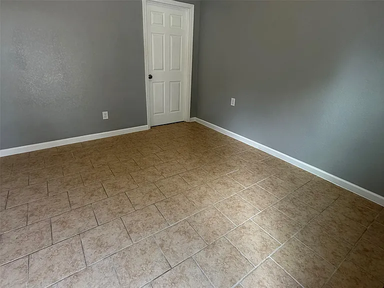 2909 King St #F — Photo 3
