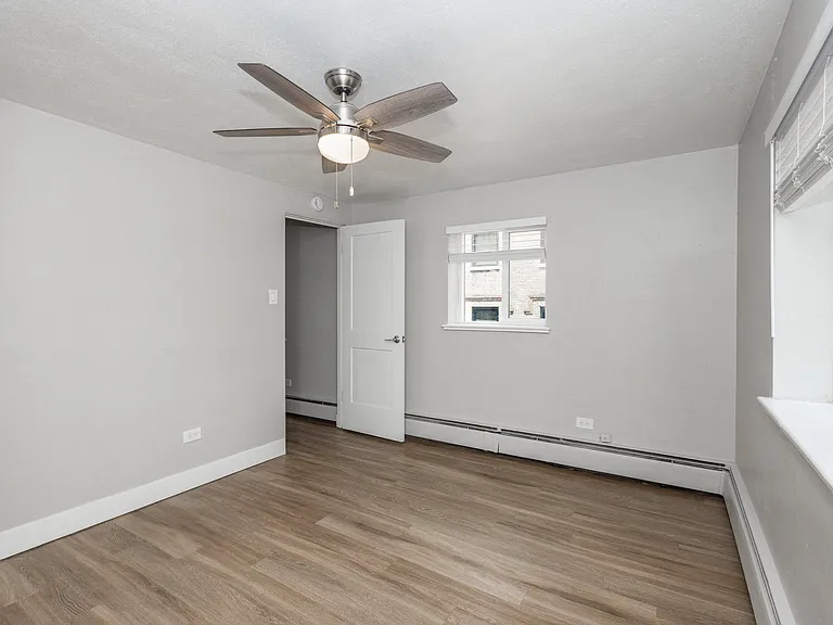 1274 Logan — Photo 21