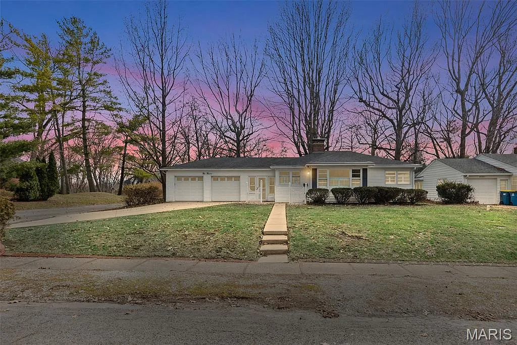1012 Minnesota St photo 1