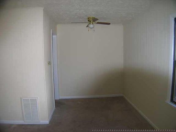 5th image of 2272 S Harlan St