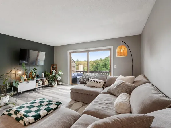 41 Hunters Run Pl, Haverhill, MA 01832