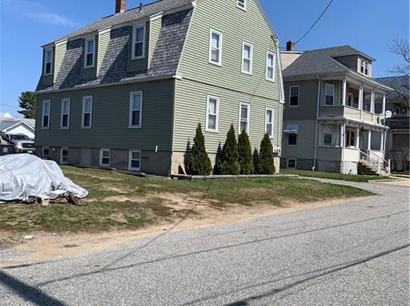 324 Fort St, East Providence, RI 02914